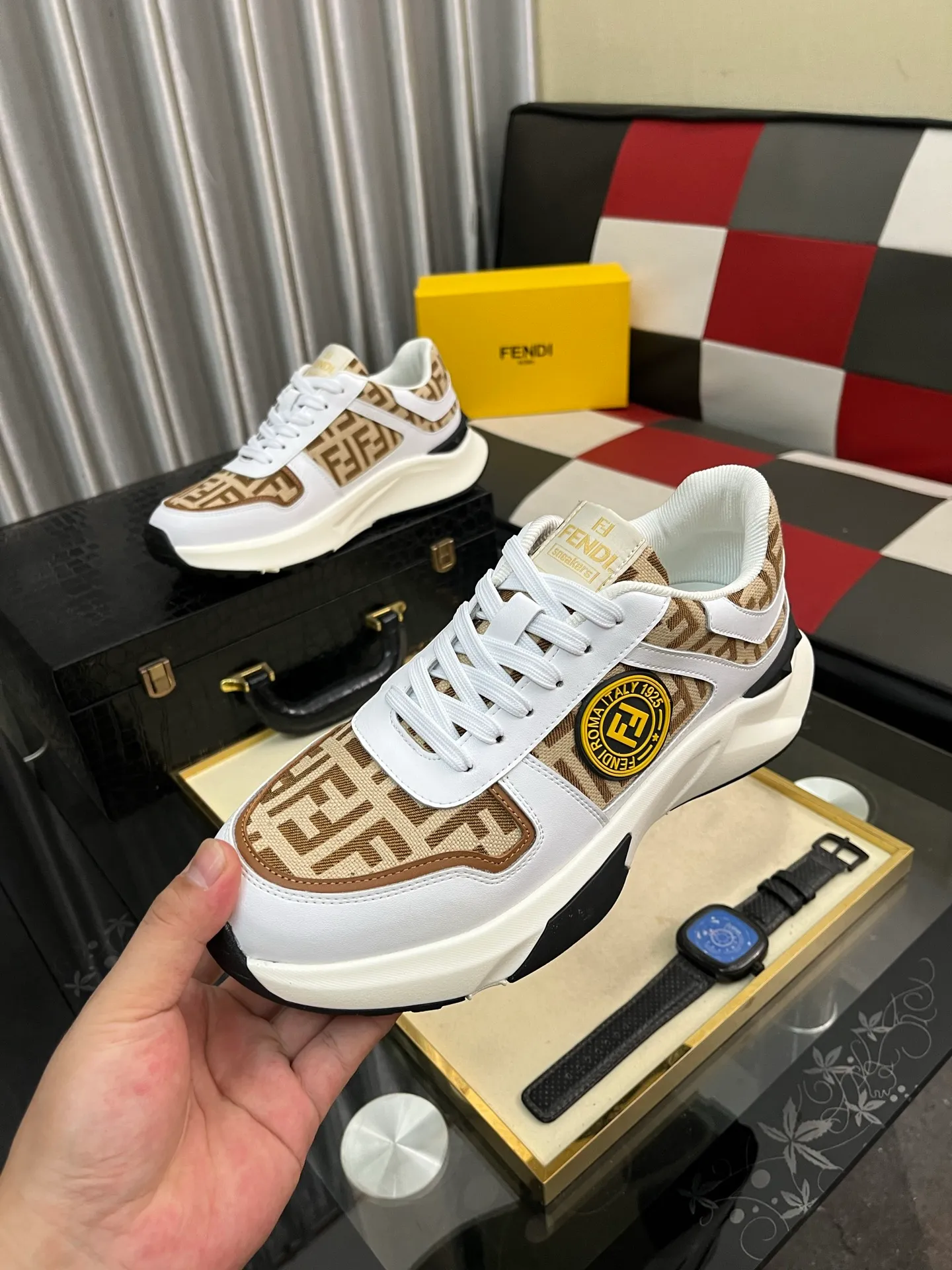 Men's shoes 💰458⌚️⌚️【FENDI】original quality.~ Unique modern style sneakers. 🏃A must-have casual shoe for trendy men😍😍 Original brand imported from Italy, imported original leather, sheep lining (refuses to discolor and grind feet) Sole: Original sole provided by the original factory, French lazy style design ⚠️Fit to the feet, original quality, super comfortable original sole. Just like shooting the real thing 🎬The real thing is better Code number: 38-444️⃣Colors available